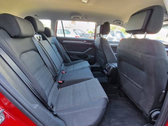 Volkswagen Passat Variant 2.0 TDI Business DSG - Samsaru's Car Outlet