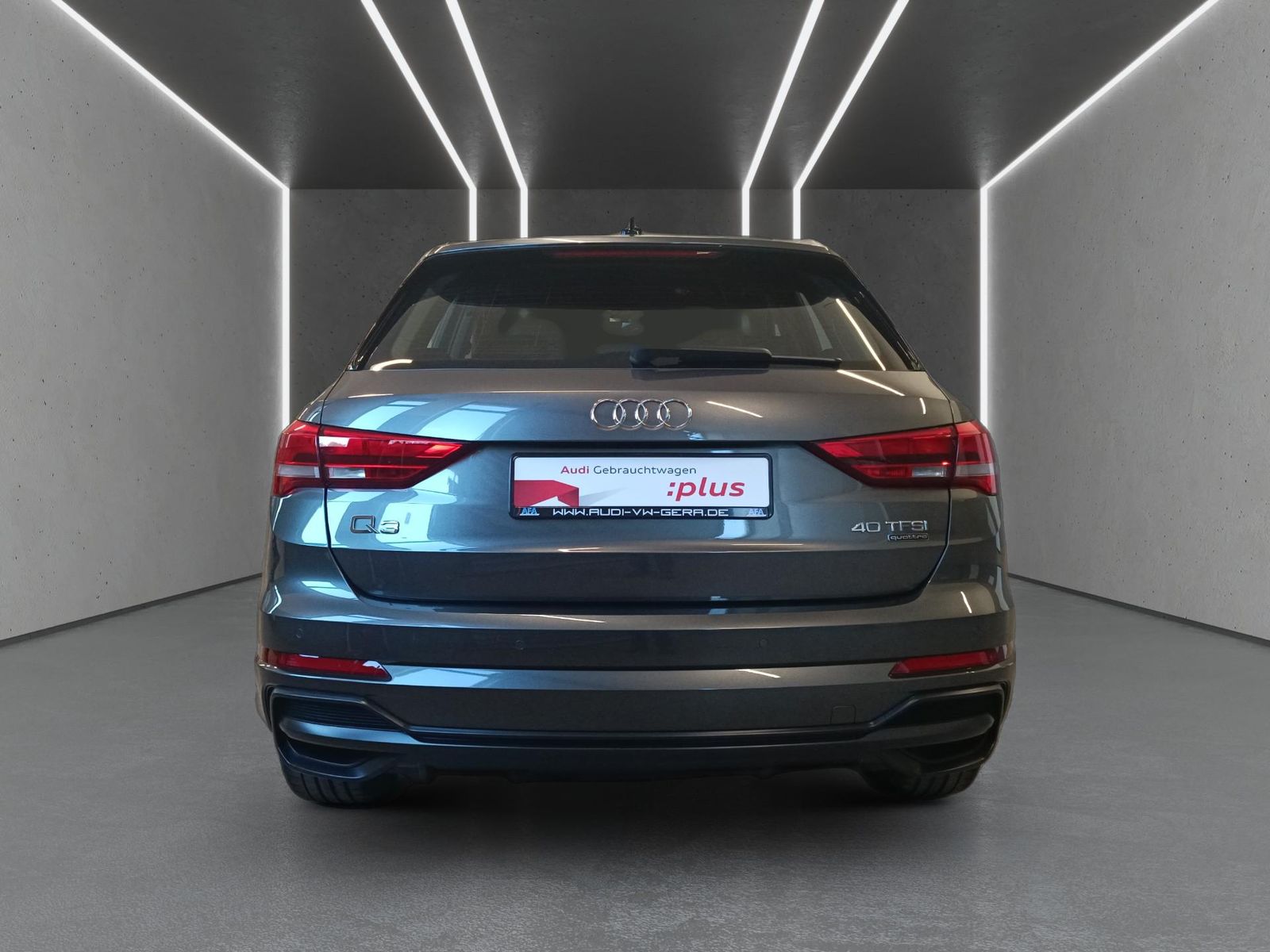 Audi Q3 40 TFSI quattro S tronic S-Line - Samsaru's Car Outlet