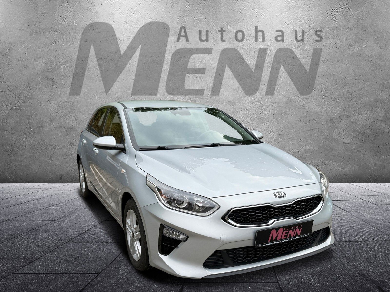 Kia Ceed 1.6 CRDi Vision - Samsaru's Car Outlet