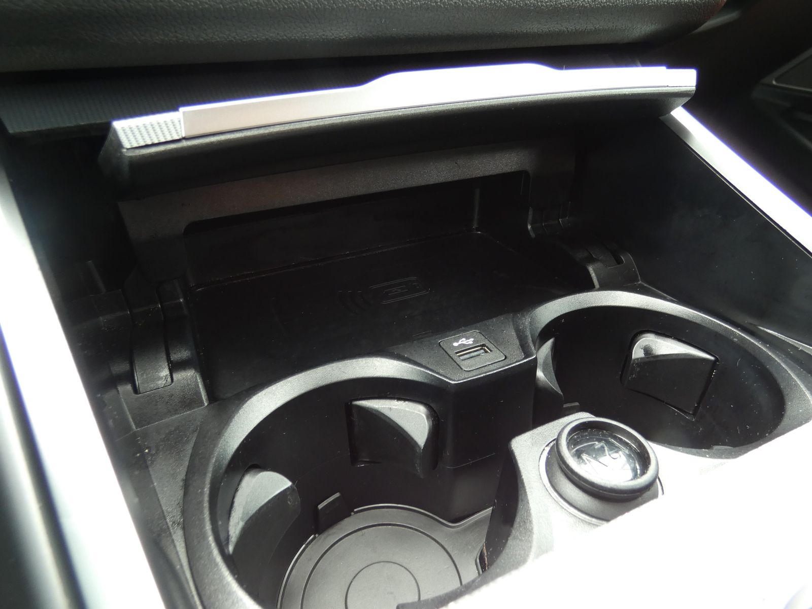 BMW 320d xDrive M Sportpaket - Samsaru's Car Outlet