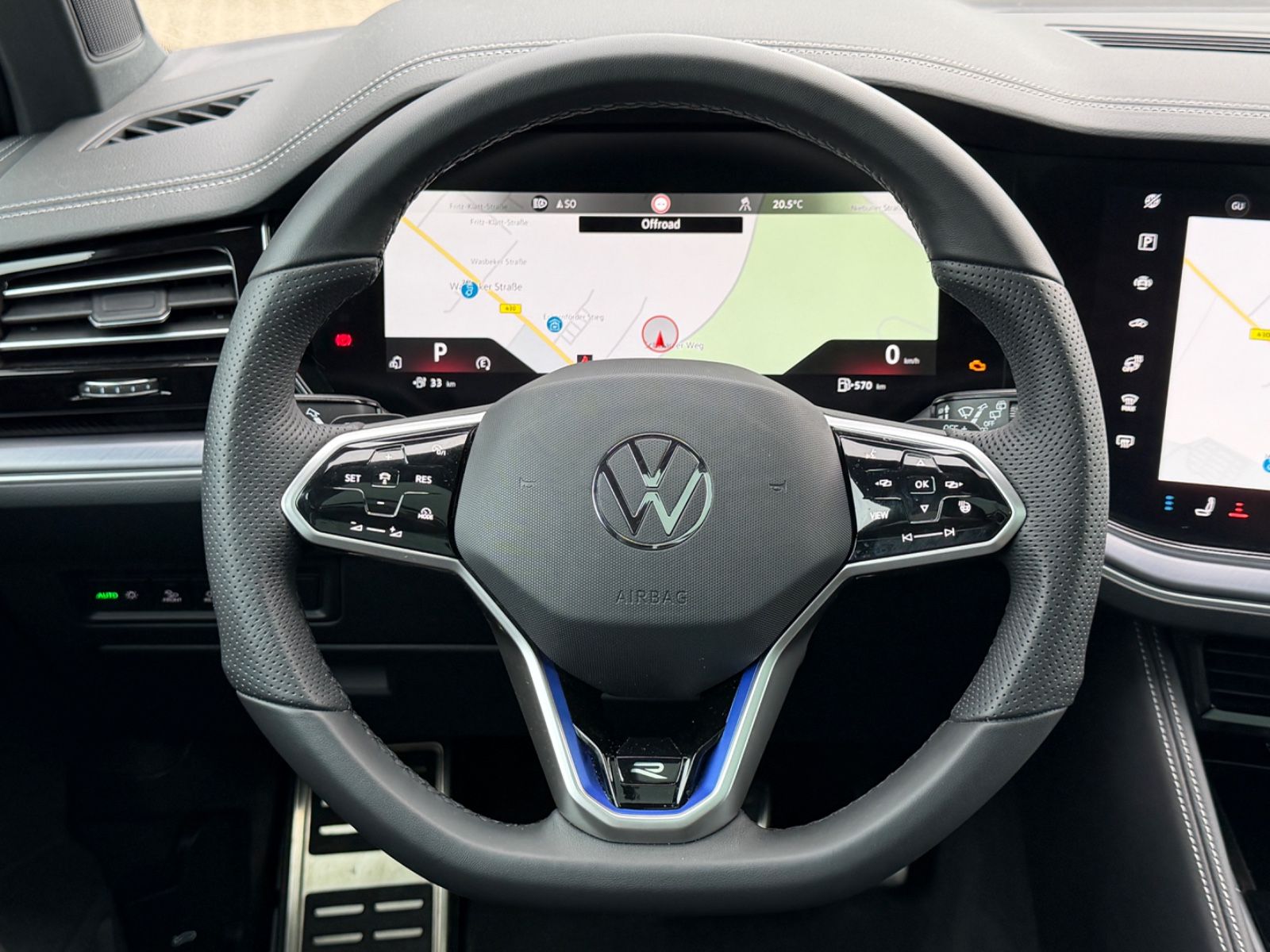 Volkswagen Touareg 3.0 TSI 4Motion R°NACHT°360°AHK°PANO°
