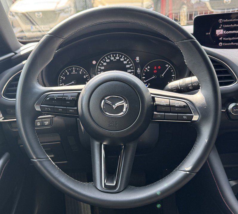 Mazda 3 2.0L e-SKYACTIV G 122ps 6AT FWD Homura