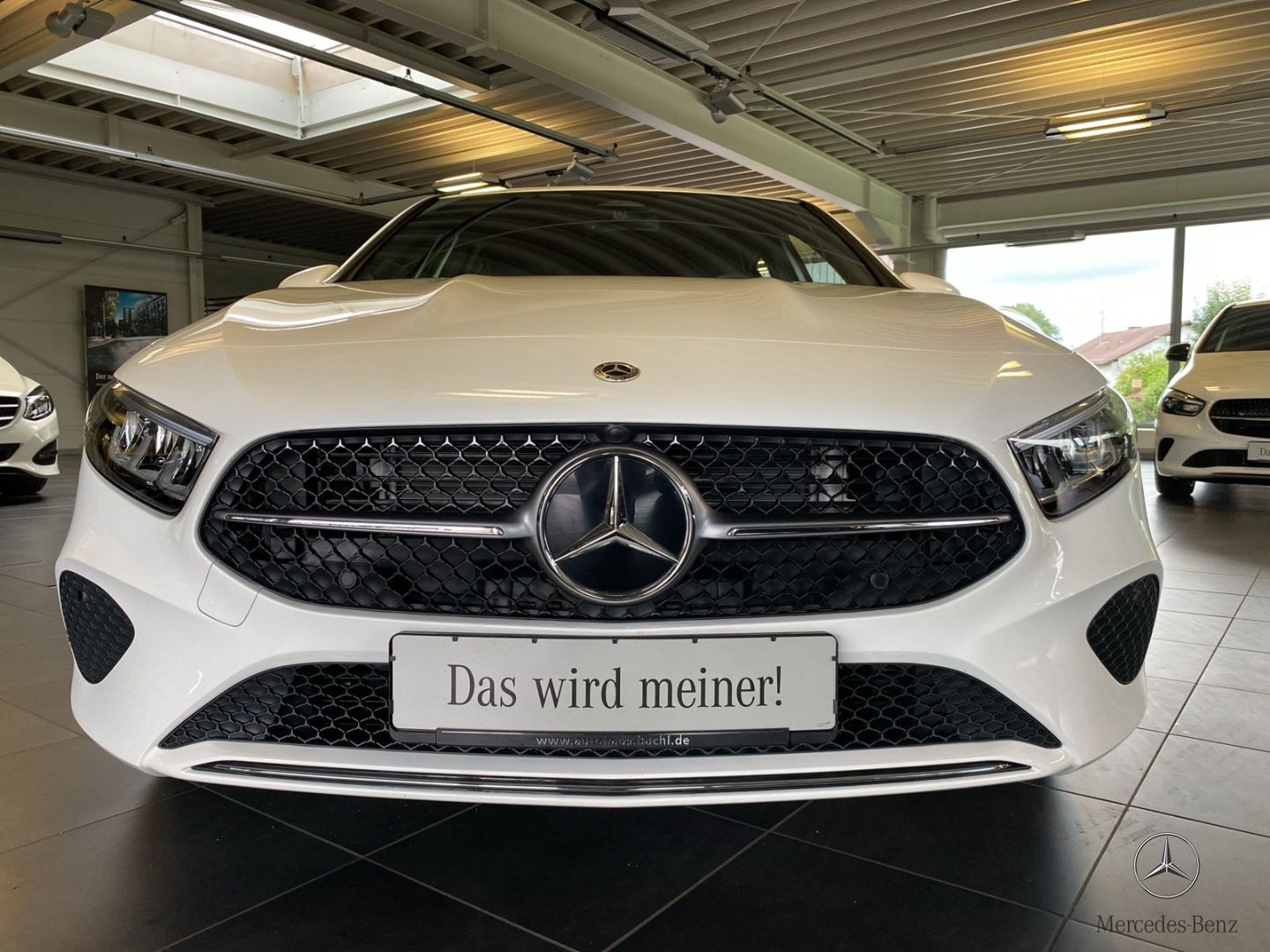 Mercedes-Benz A 180 7G-DCT PROGRESSIVE - Samsaru's Car Outlet
