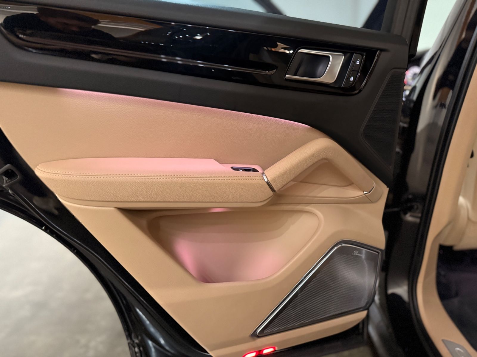 Porsche Cayenne E-Hybrid Platinum Burmester 360° Massage
