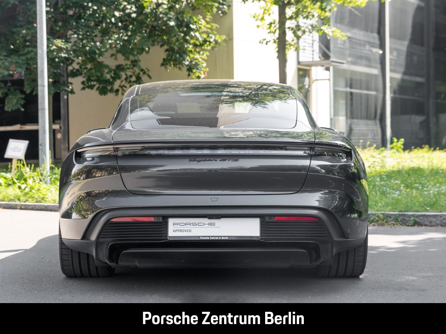 Porsche Taycan GTS HA-Lenkung BOSE 21-Zoll Panoramadach