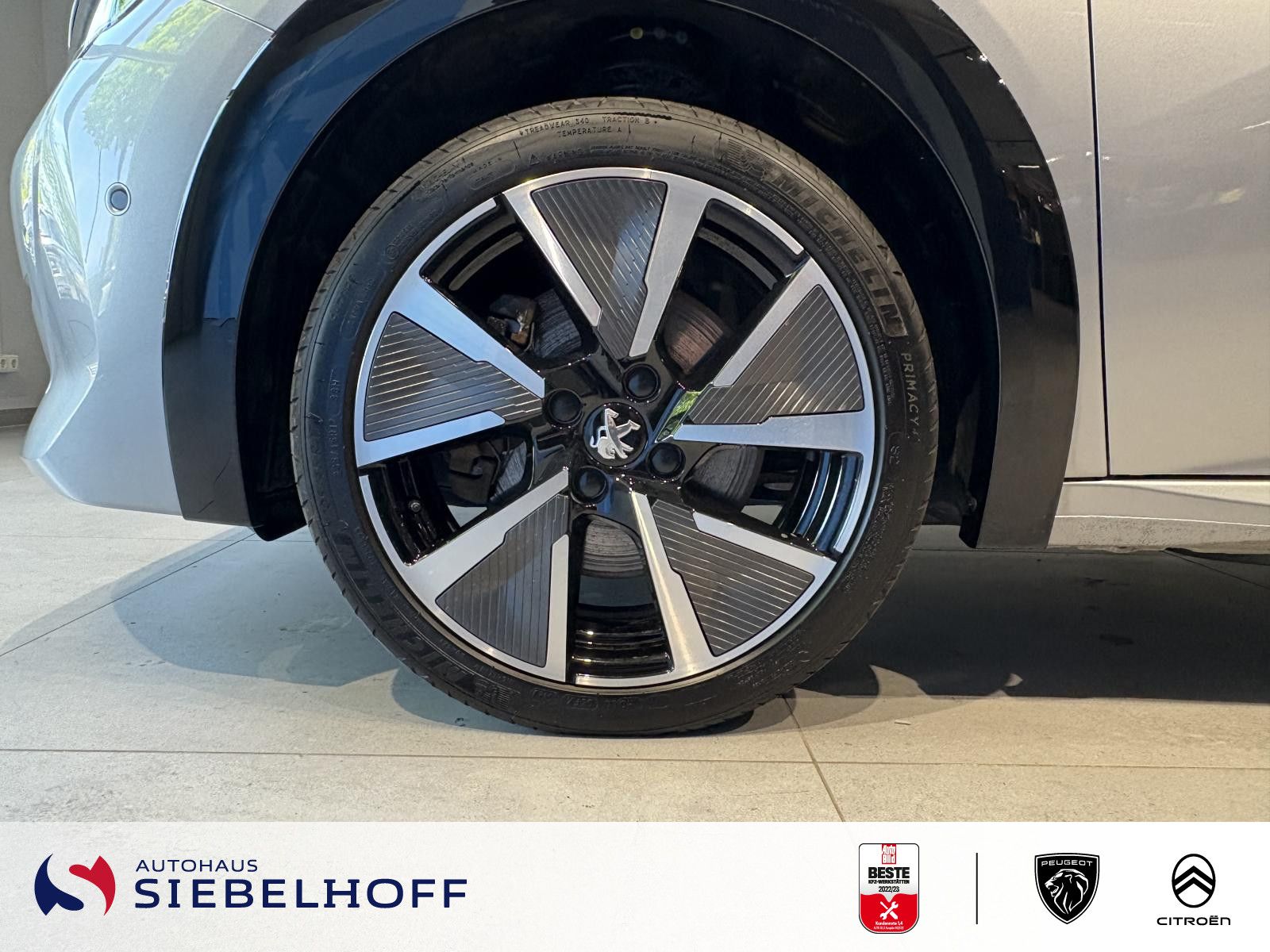 Peugeot e-208 GT - Samsaru's Car Outlet