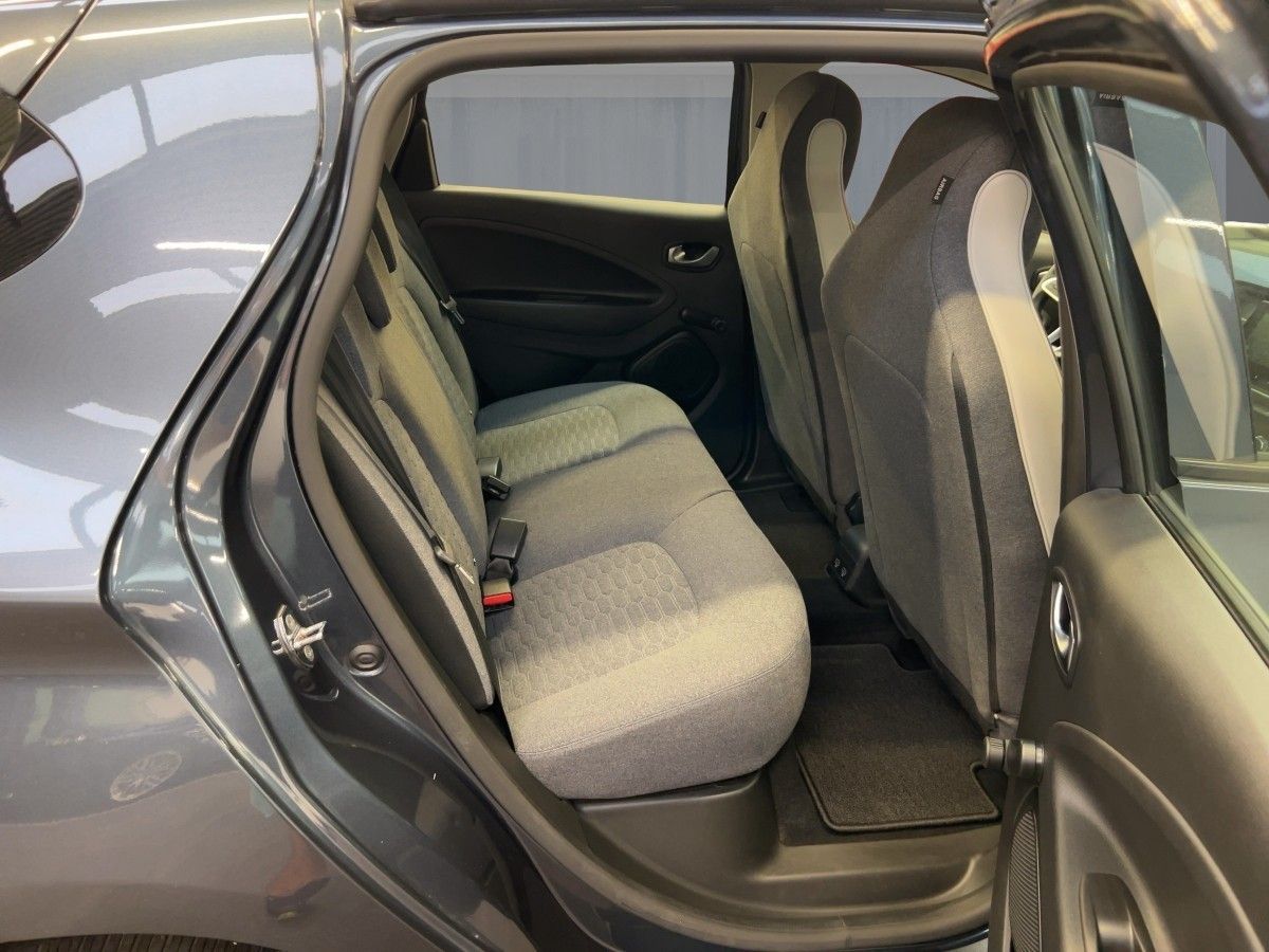 Renault ZOE EXPERIENCE R135 50kWh - Samsaru's Car Outlet