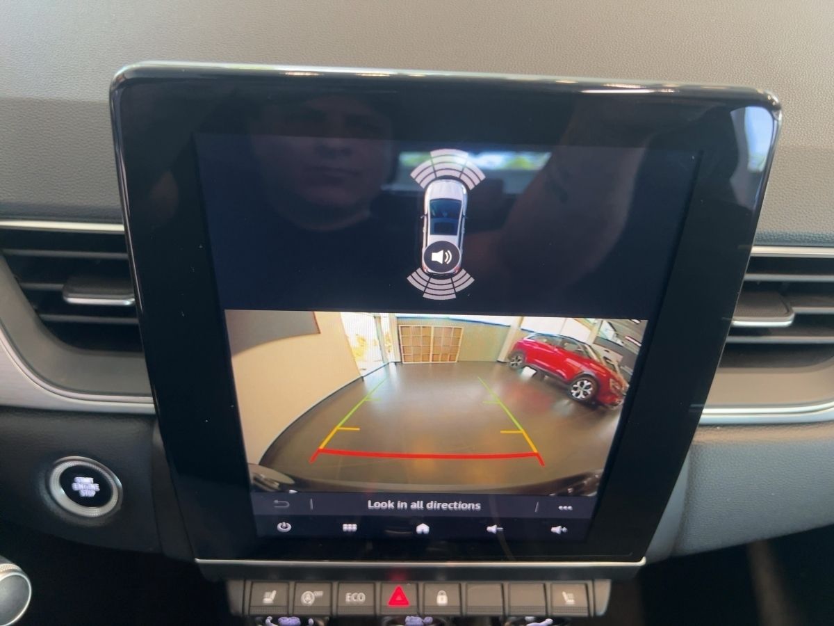 Renault Captur TCe 130 EDC Intens - Samsaru's Car Outlet