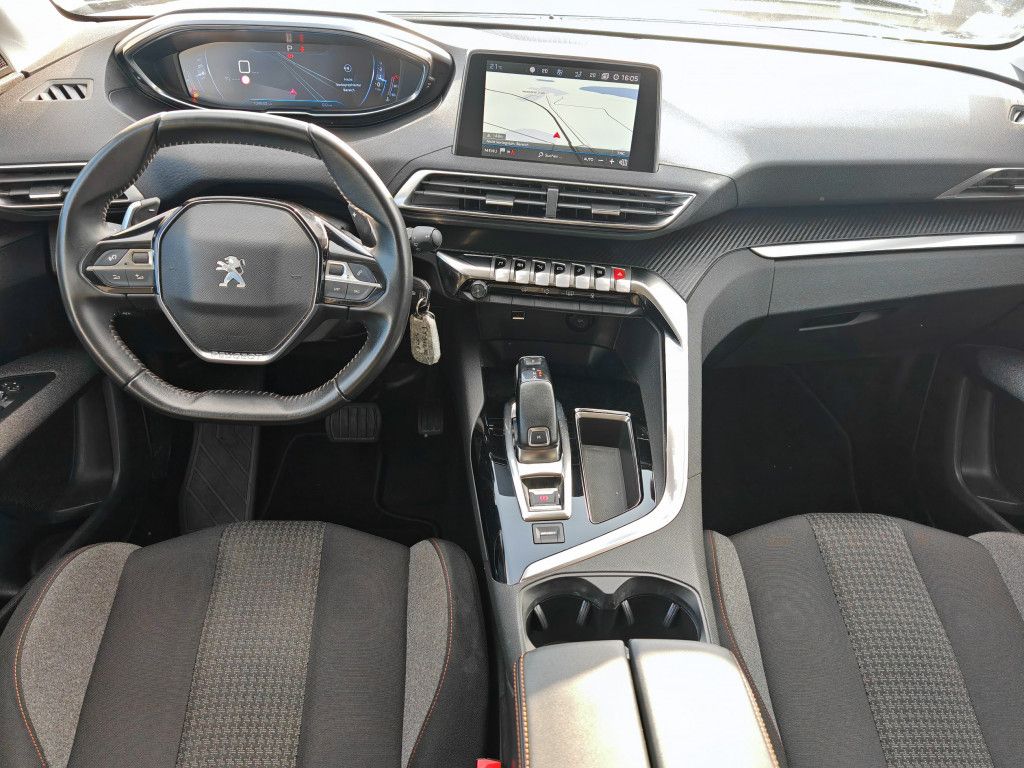 Peugeot 5008 PureTech 130 EAT8 - Samsaru's Car Outlet