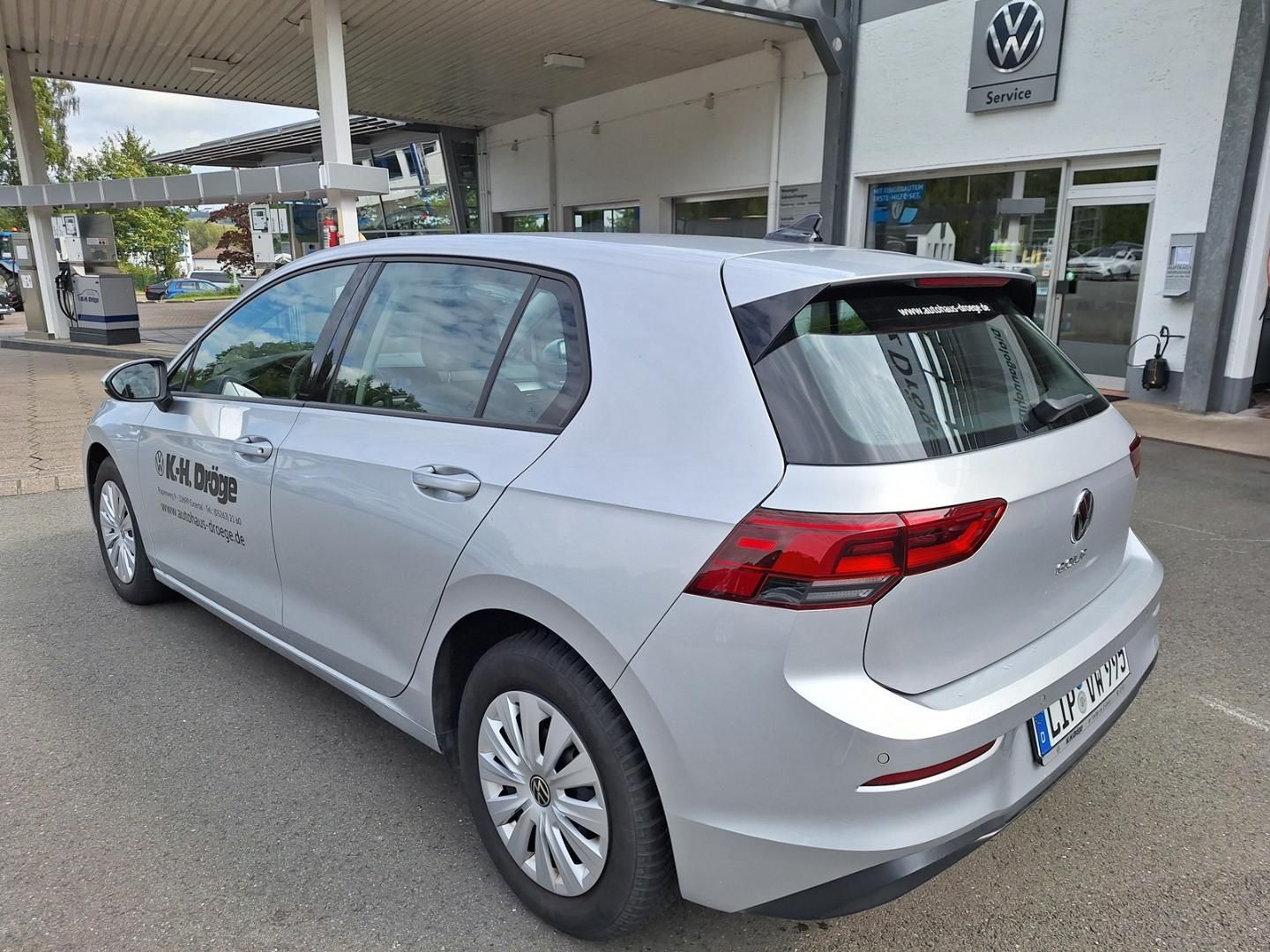 Volkswagen Golf 1.0 TSI - Samsaru's Car Outlet