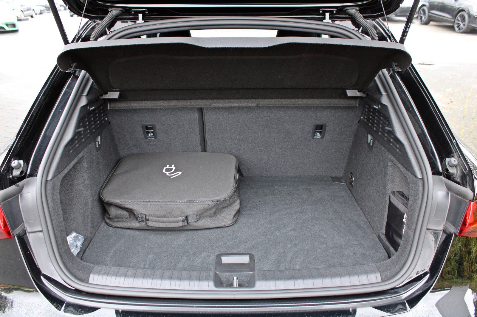 Audi A3 Sportback 40TFSIe S-tronic S LINE LED PARKEN