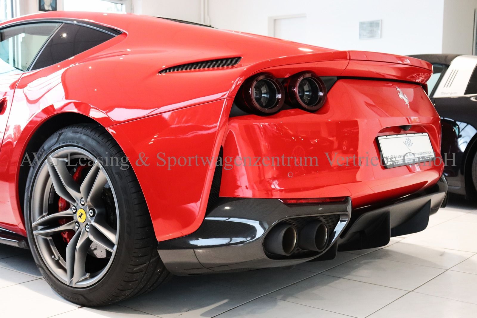 Ferrari 812 Superfast - Samsaru's Car Outlet