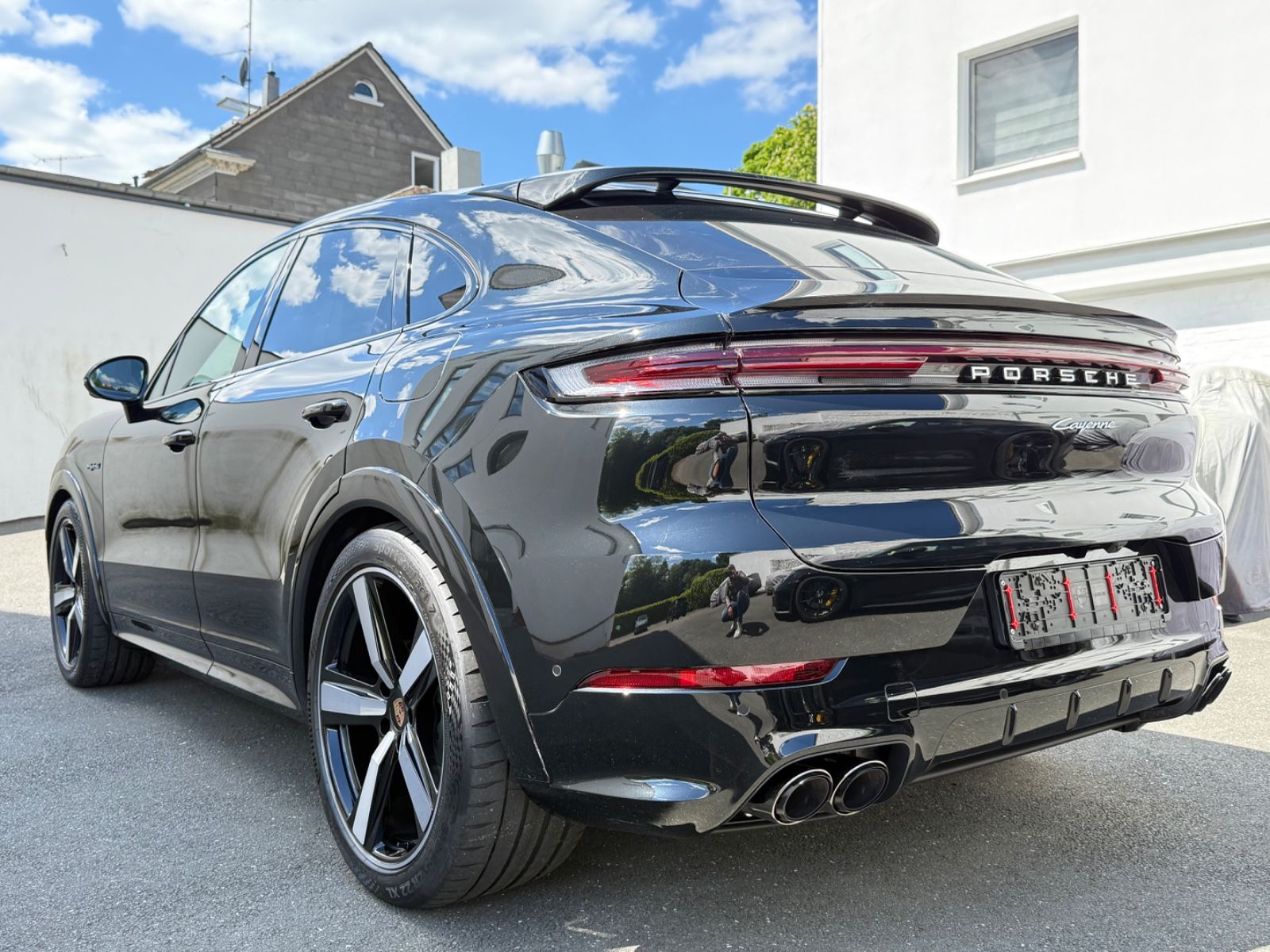 Porsche Cayenne E-Hybrid*Carbon*Hinterachslenkung*Sport*