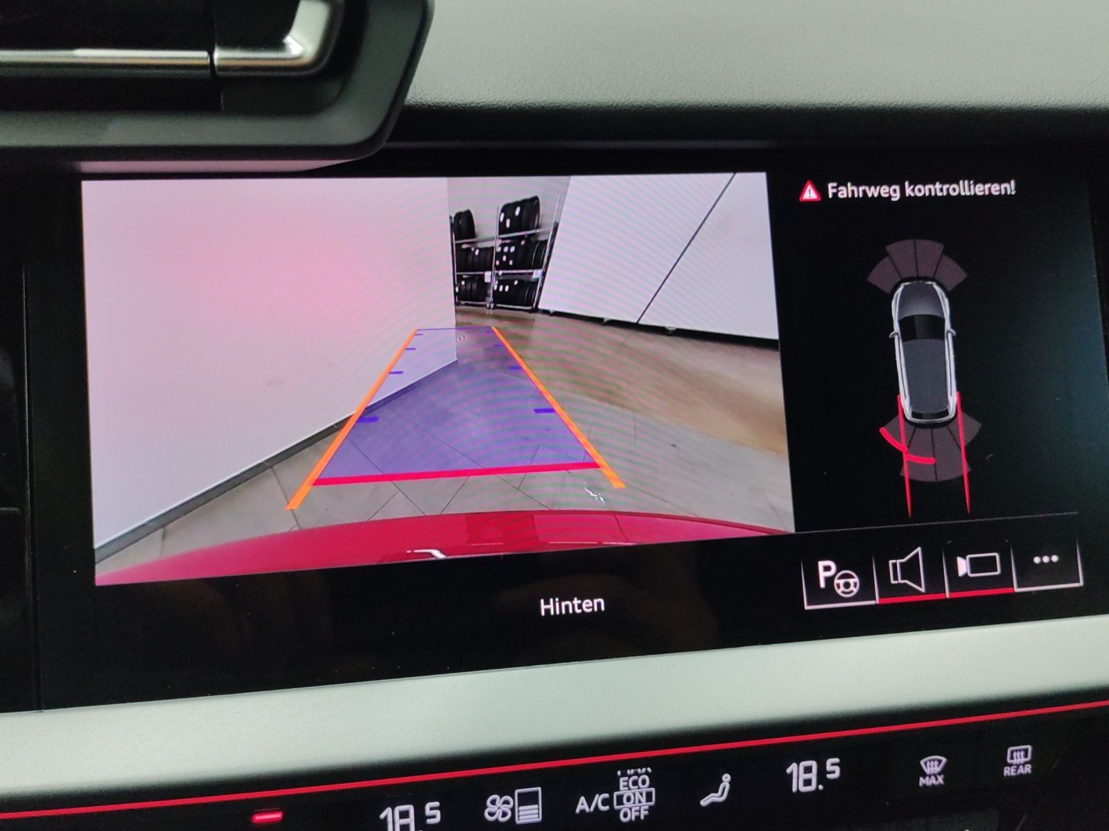 Audi A3 Sportback TFSIe S LINE NP66 SONOS HuD ALCANTA