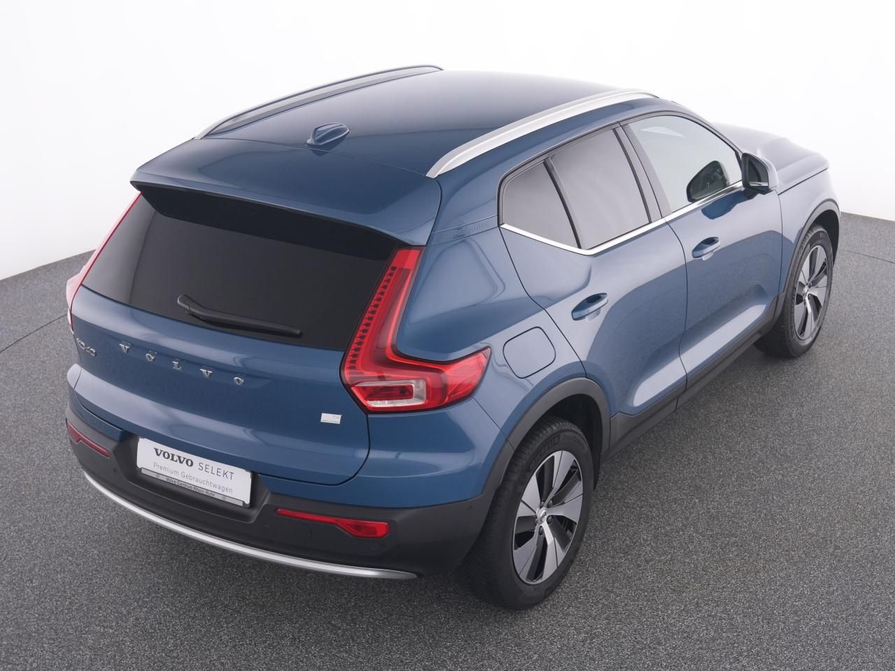 Volvo XC40 T4 Plus Bright Plug-In - Samsaru's Car Outlet