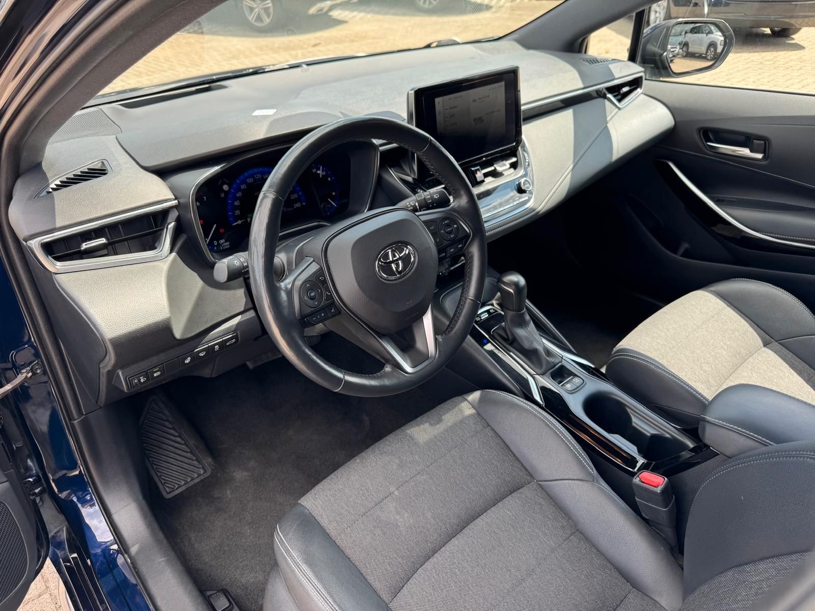 Toyota Corolla 1.8 Touring Sports Hybrid - Samsaru's Car Outlet