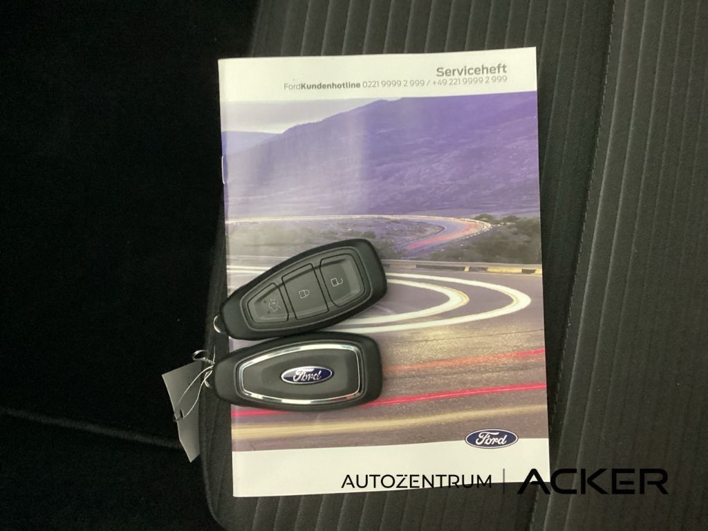 Ford Focus 1.0 EcoBoost MHEV Titanium 7AT iACC -46%*