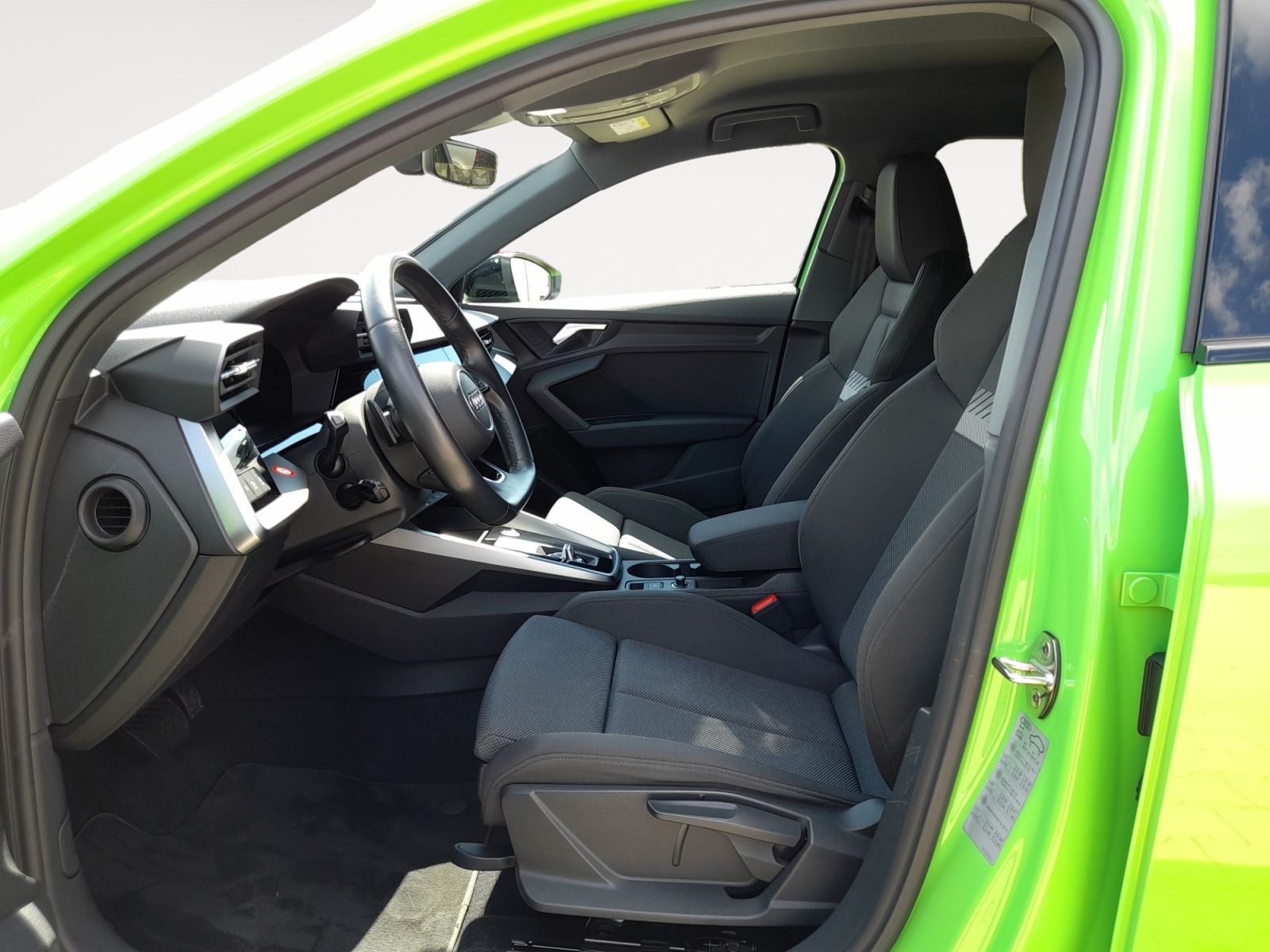 Audi A3 Sportback 45 TFSI S-Line 18'' LED SHZ Tempo