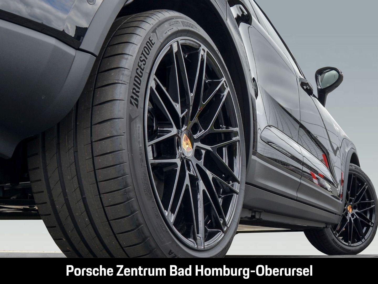 Porsche Macan 4 HA-Lenkung InnoDrive Head-Up BOSE 22Zoll