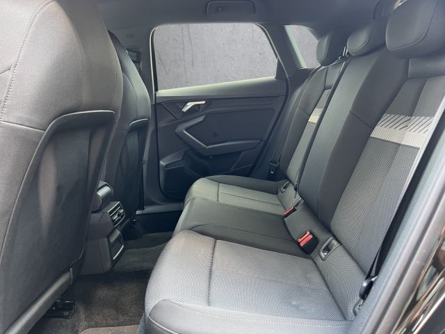 Audi A3 Sportback 35 1.5 TFSI S - Samsaru's Car Outlet