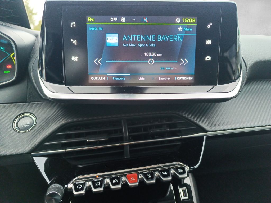 Peugeot 208 Allure - Samsaru's Car Outlet
