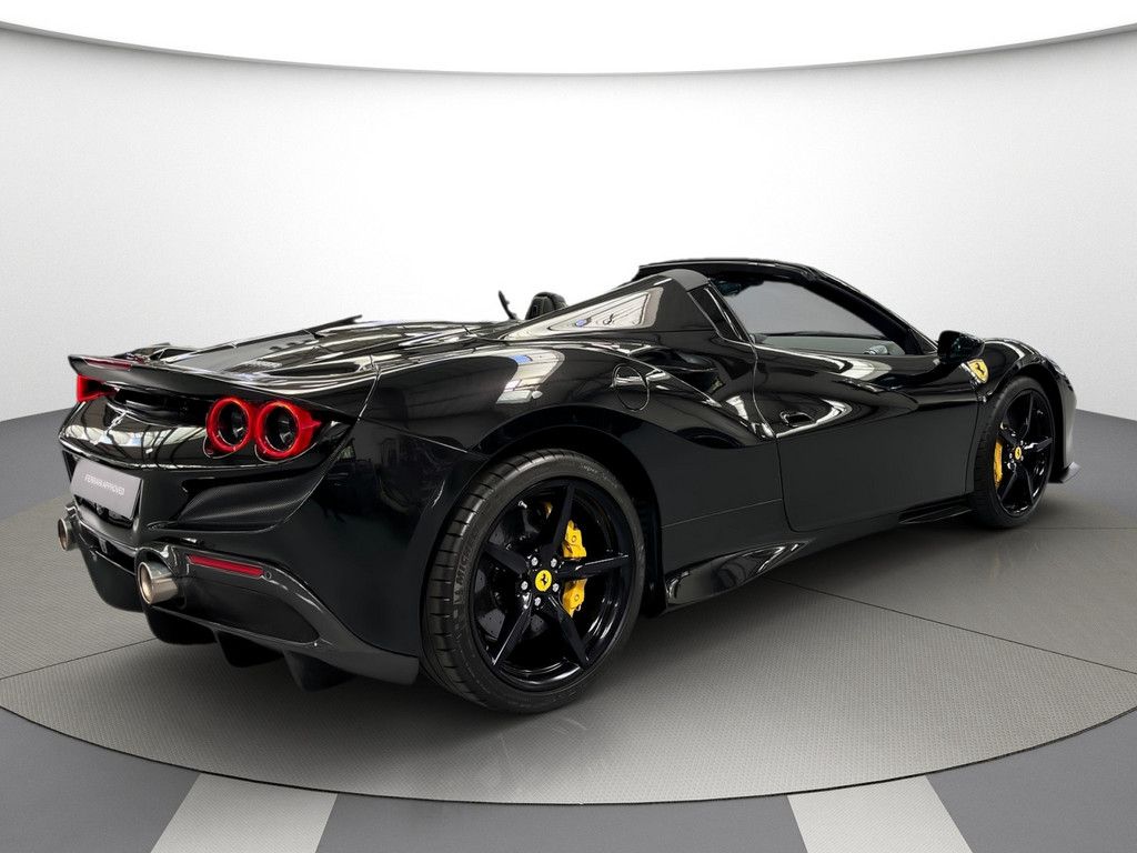 Ferrari F8 Spider - Samsaru's Car Outlet