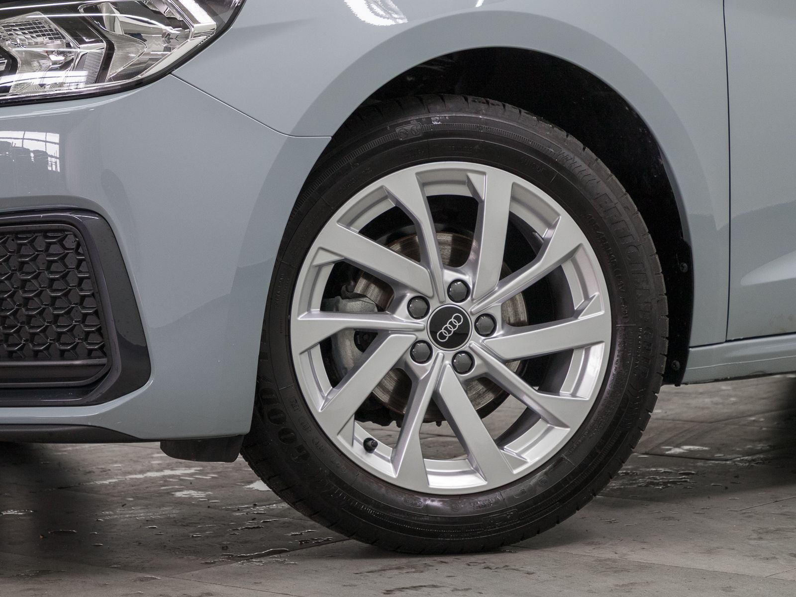 Audi A1 Sportback 25 TFSI ADVANCED - Samsaru's Car Outlet