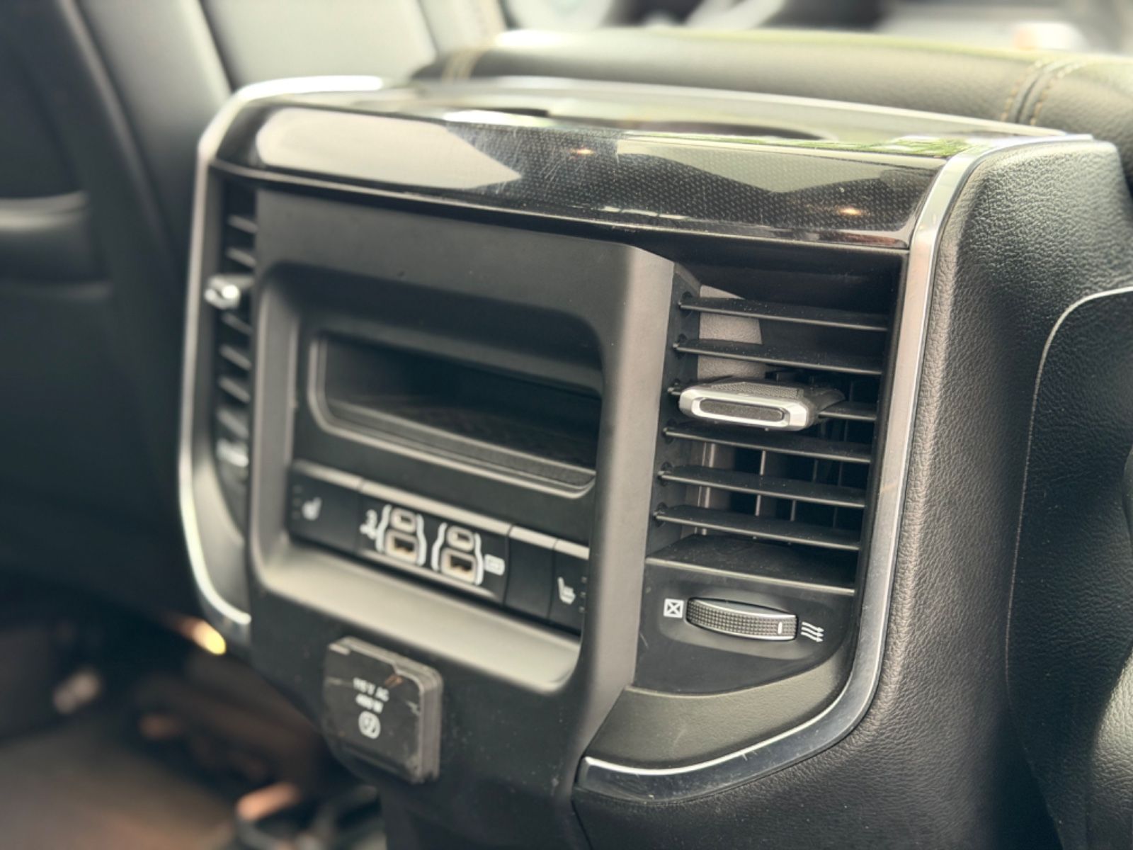 Dodge RAM 1500 5.7 Laramie Sport/Night/Sport-Aga/LPG