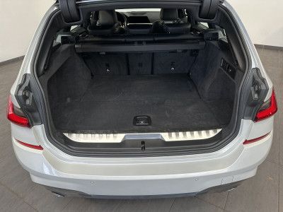 BMW 330e Touring M-Sport - Samsaru's Car Outlet