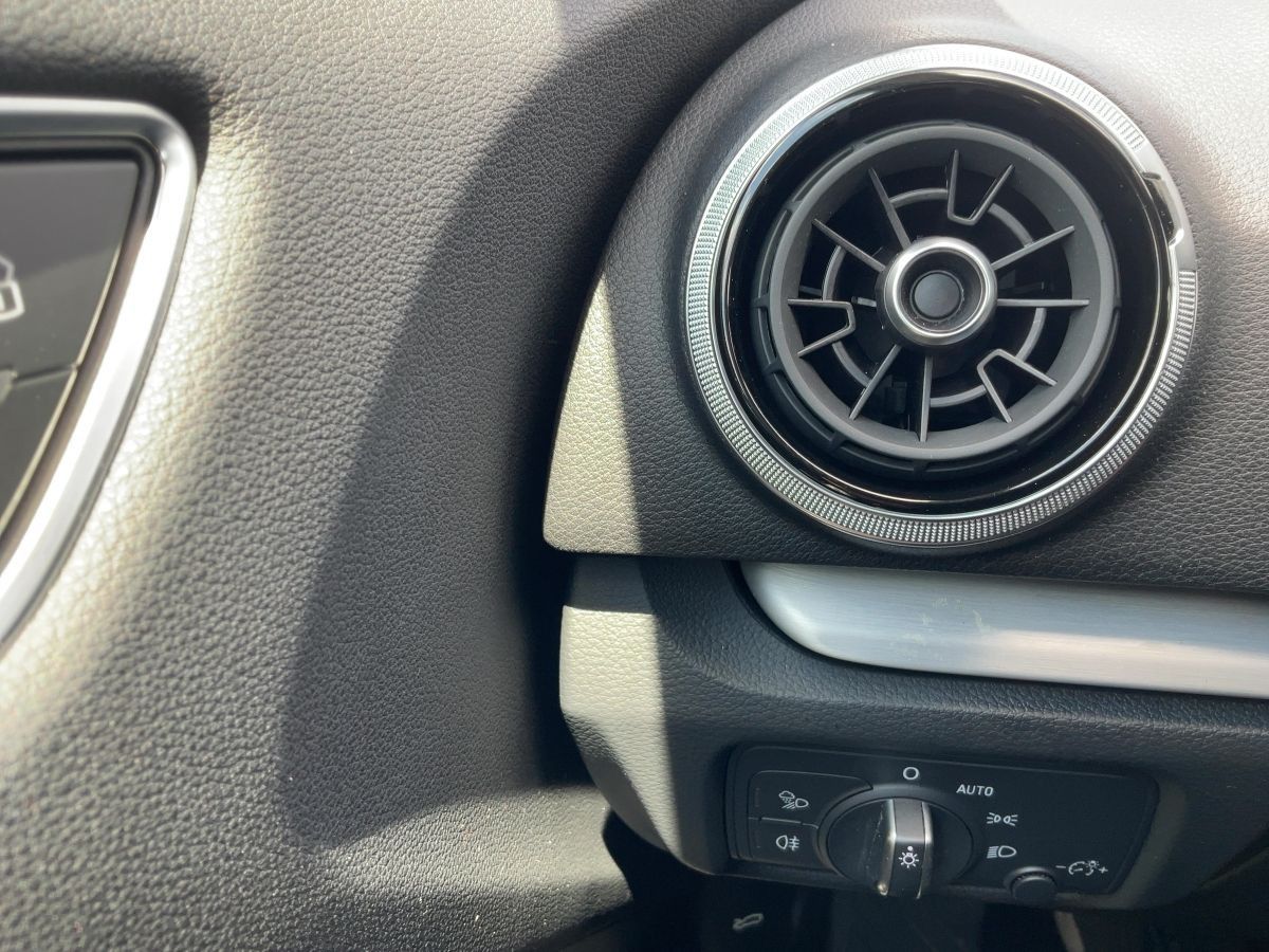 Audi A3 Sportback 35 TDI SPORT - Samsaru's Car Outlet