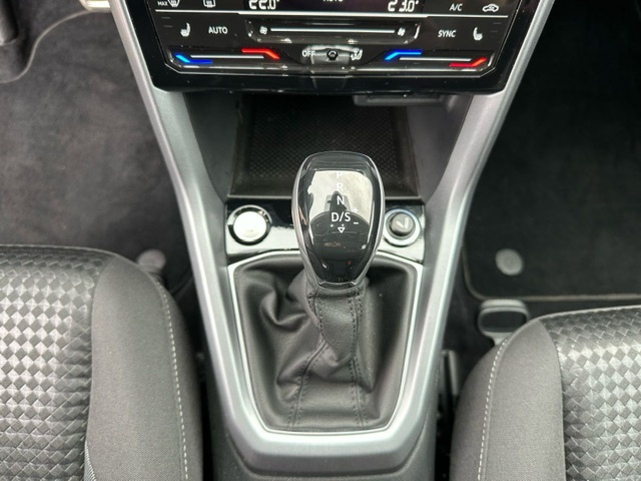 Volkswagen T-Cross Active 1.5 TSI DSG - Samsaru's Car Outlet