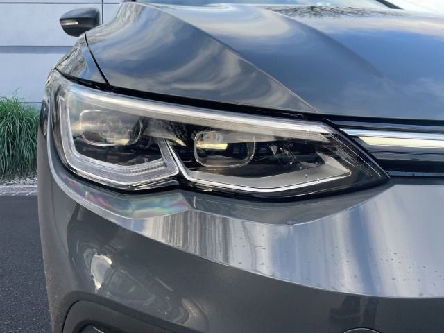 Volkswagen Golf Style 2.0 TSI DSG - Samsaru's Car Outlet