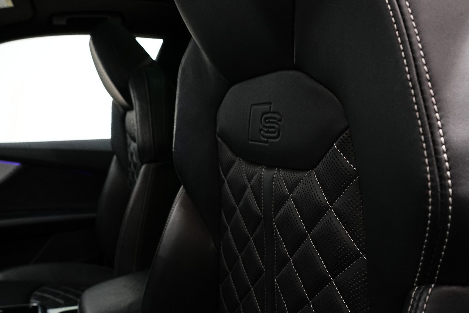 Audi Q8 50 S-LINE|ACC|HUD|LUFTF|MASSAG|PANO|360°|B&O|