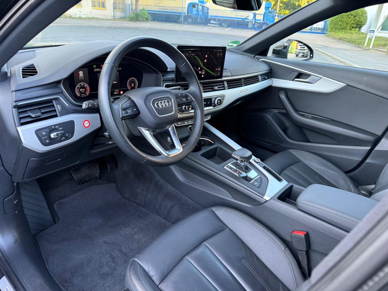 Audi A4 Avant 40 TDI Quattro *S-LINE *MEMORY*1HAND*
