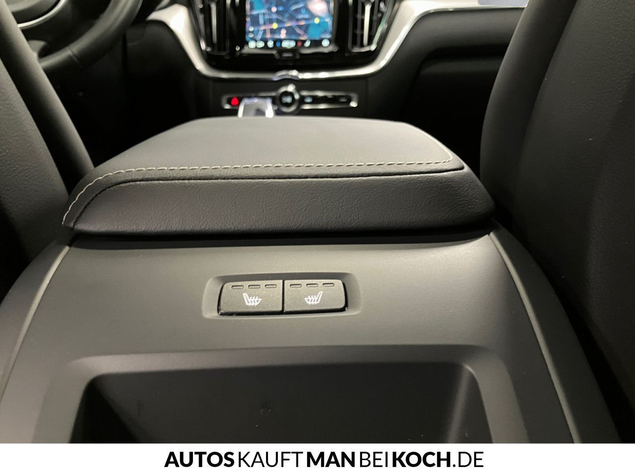 Volvo XC60 B5 AWD PlusDark ACC BLIS AHK 4xSHz VLED H&K