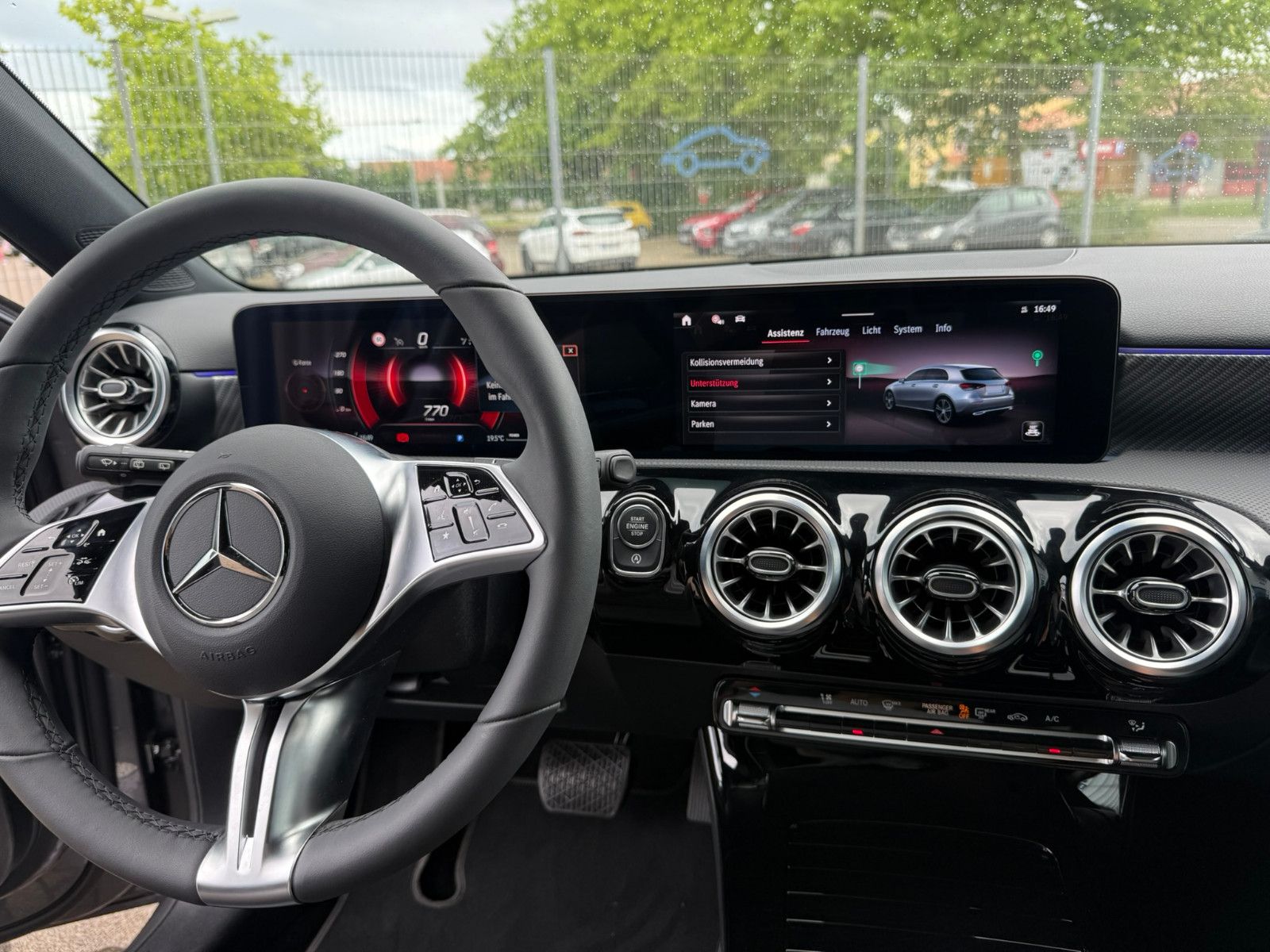 Mercedes-Benz A200 - Samsaru's Car Outlet