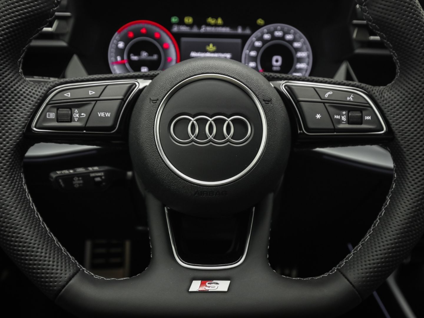 Audi A3 Sportback S line TFSI AHK ACC Matrix SONOS