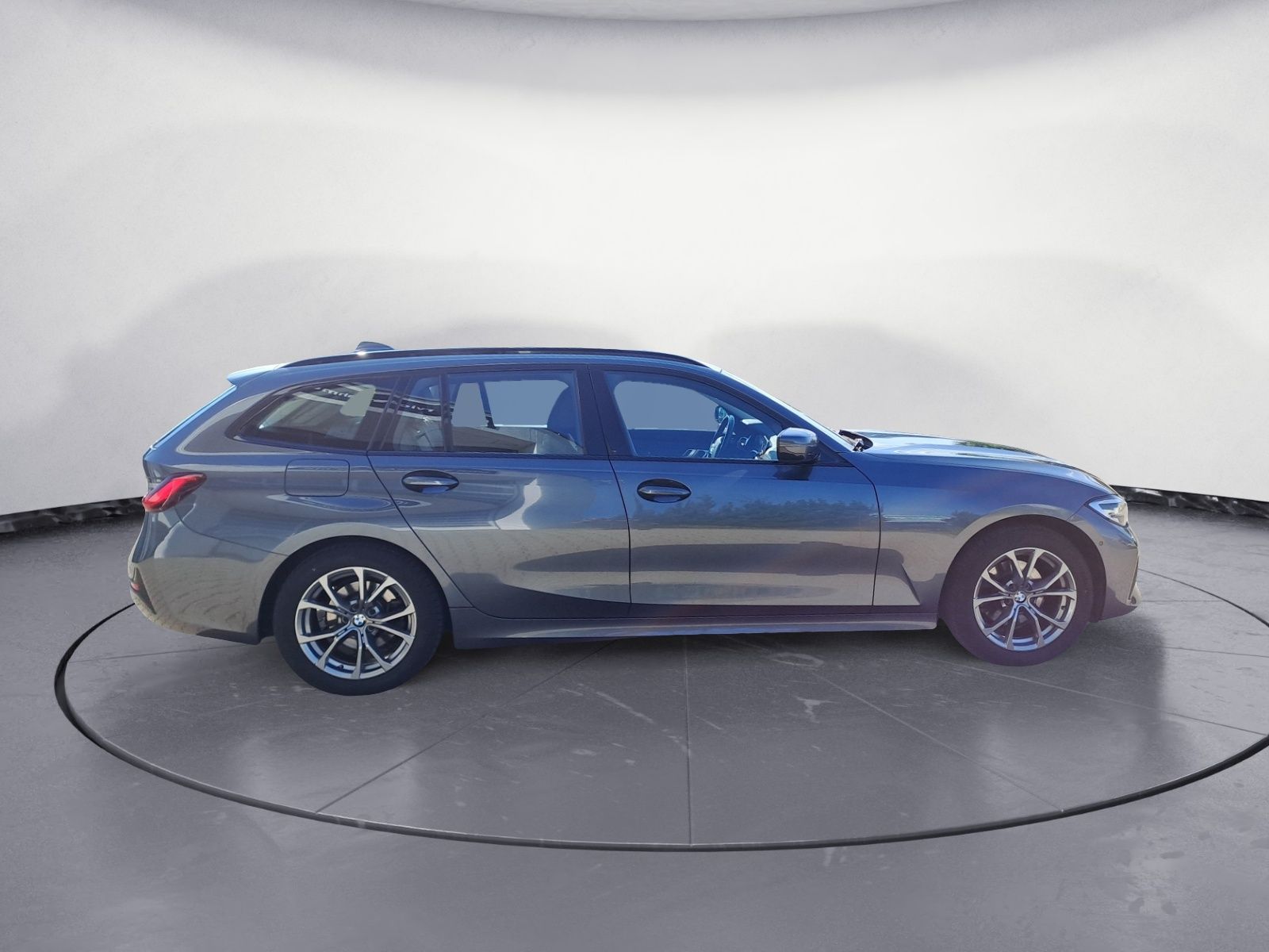 BMW 320i Touring Sport Line - Samsaru's Car Outlet