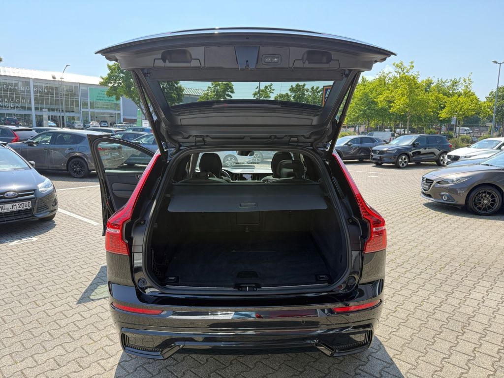 Volvo XC60 T8 AWD Plug-in Hybrid Plus - Samsaru's Car Outlet