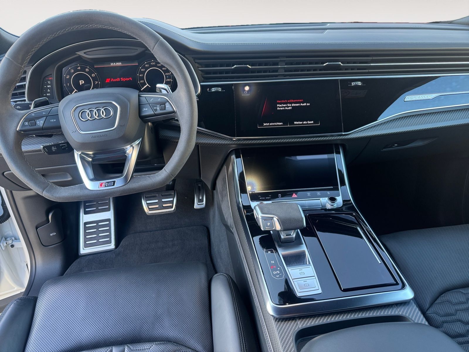 Audi RS Q8 4.0 TFSI qu. Tiptr. *AHK*Matrix-LED*