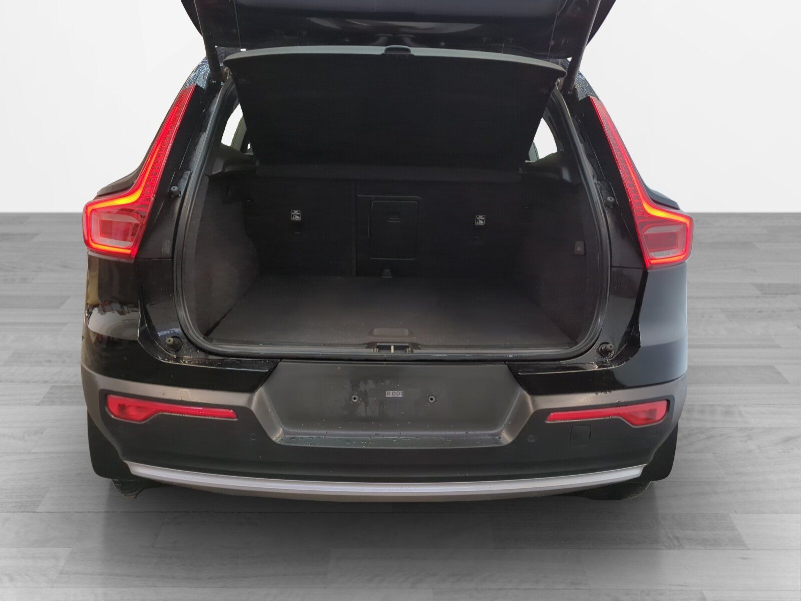 Volvo XC40 T4 Recharge Core AHK SHZ LHZ Navi LED