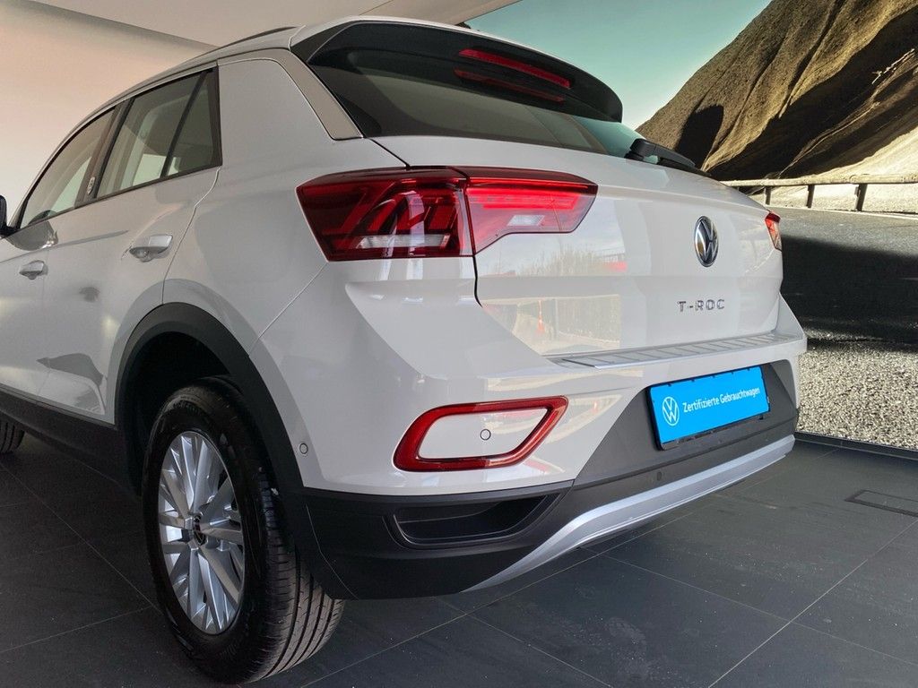 Volkswagen T-Roc 1.0 TSI Life - Samsaru's Car Outlet
