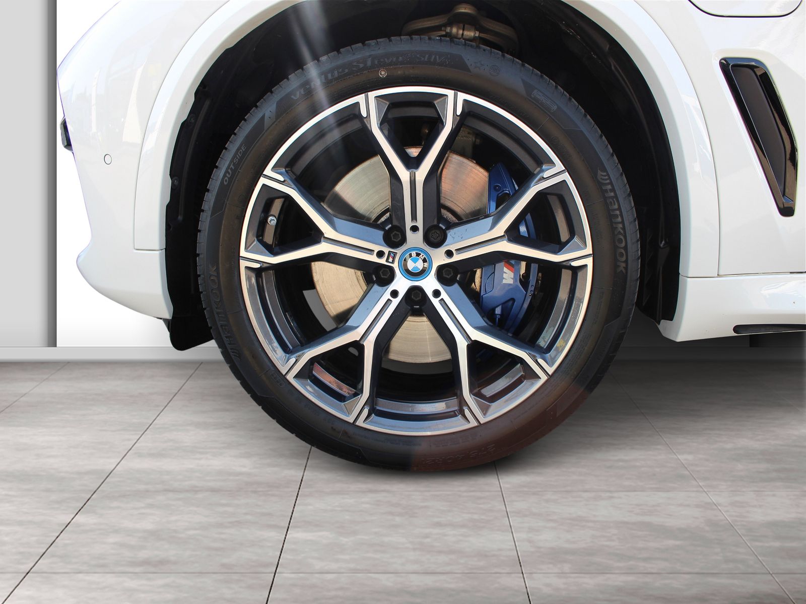 BMW X5 xDrive45e M Sport AHK 2-Achs Pano Komfort 360