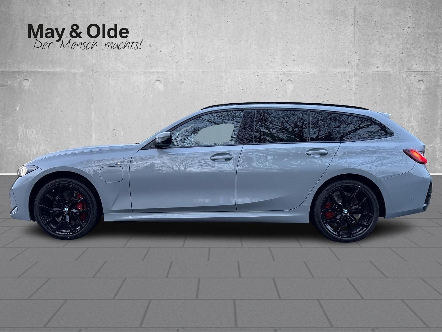 BMW 330 e xDrive Touring M-Sport Pro HUD AHK Pano H&