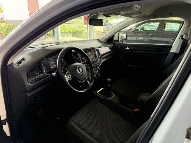 Volkswagen T-ROC - Samsaru's Car Outlet
