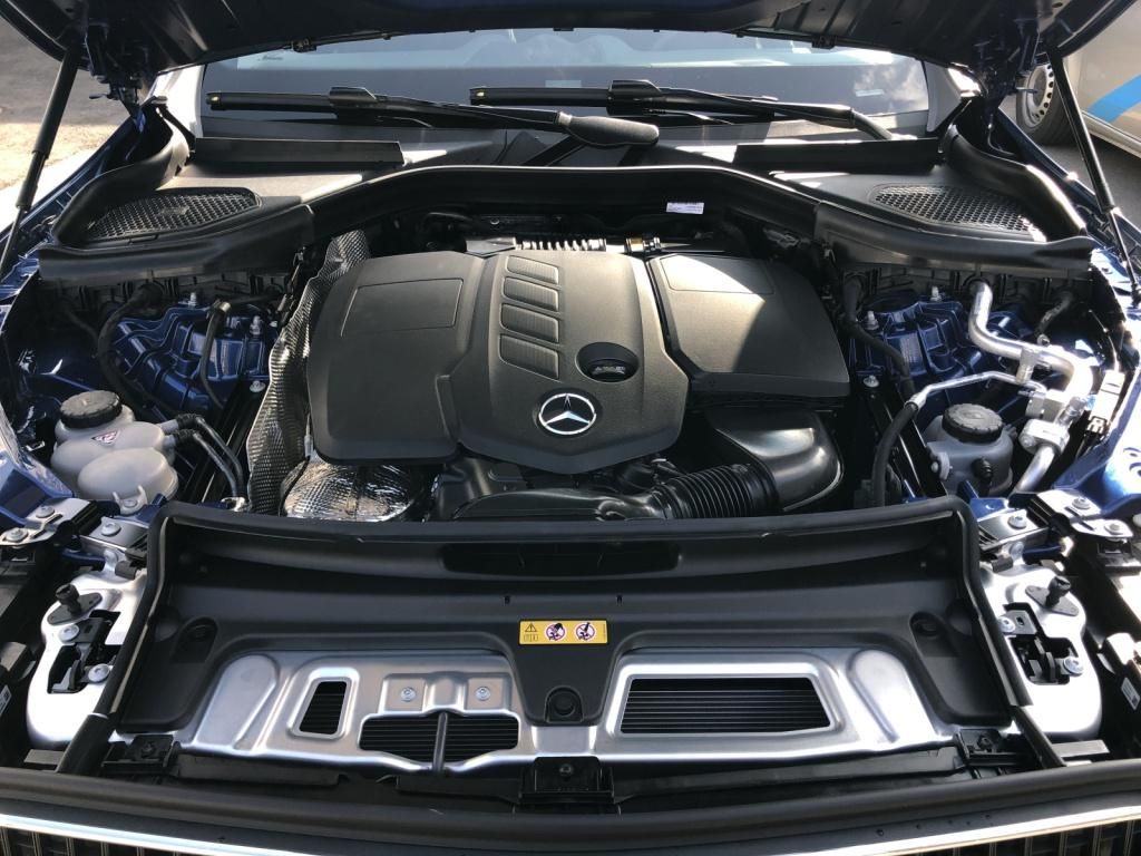 Mercedes-Benz GLC 220 d 4MATIC +MBUX+Pano+AHK+SpurW+W-Paket+LM