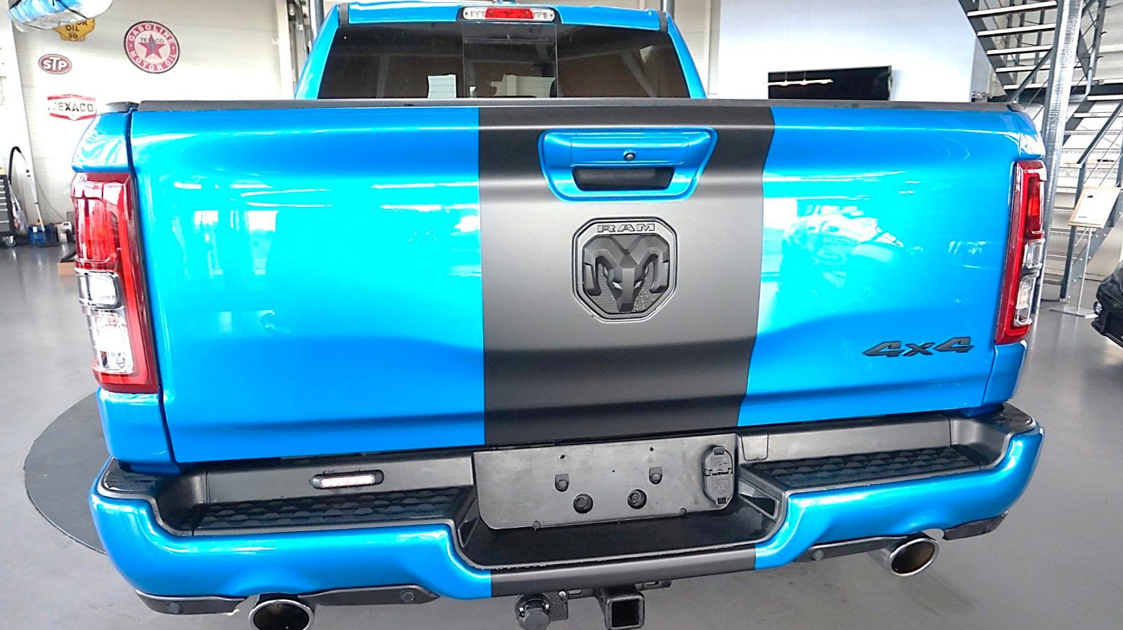 Dodge RAM 1500 HEMI 5.7l Crew-Cab*4x4*Navi*Alu20*AHK