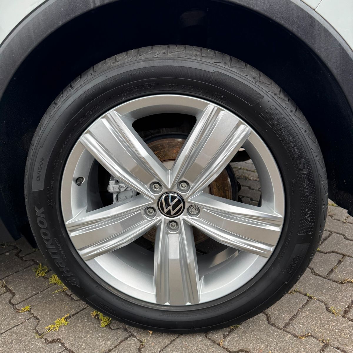 Volkswagen Tiguan 1.5 TSI - Samsaru's Car Outlet