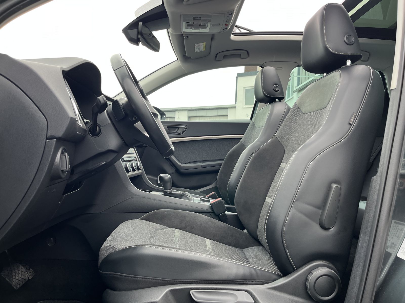 Seat Ateca 1.5 TSI DSG Xperience AHK PANO Navi 360RFK