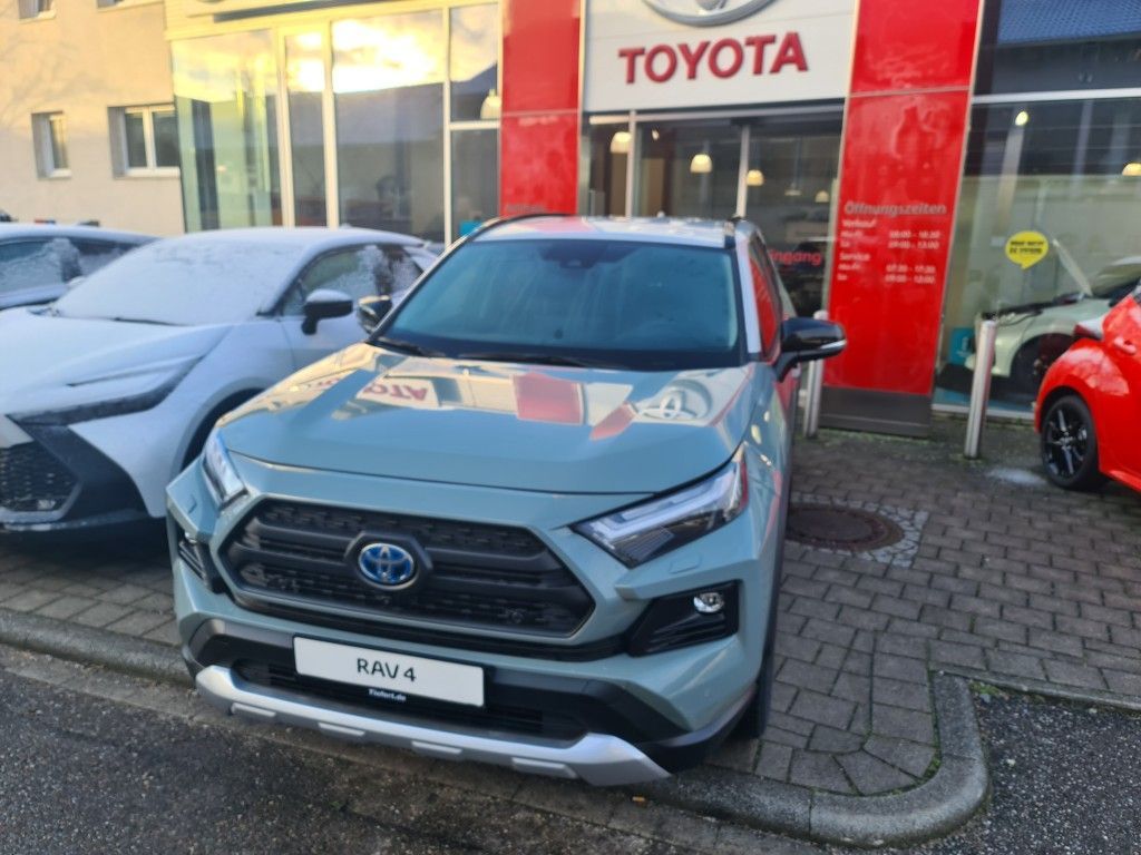 Toyota RAV 4 2.5 4x4 Hybrid Adventure - Samsaru's Car Outlet